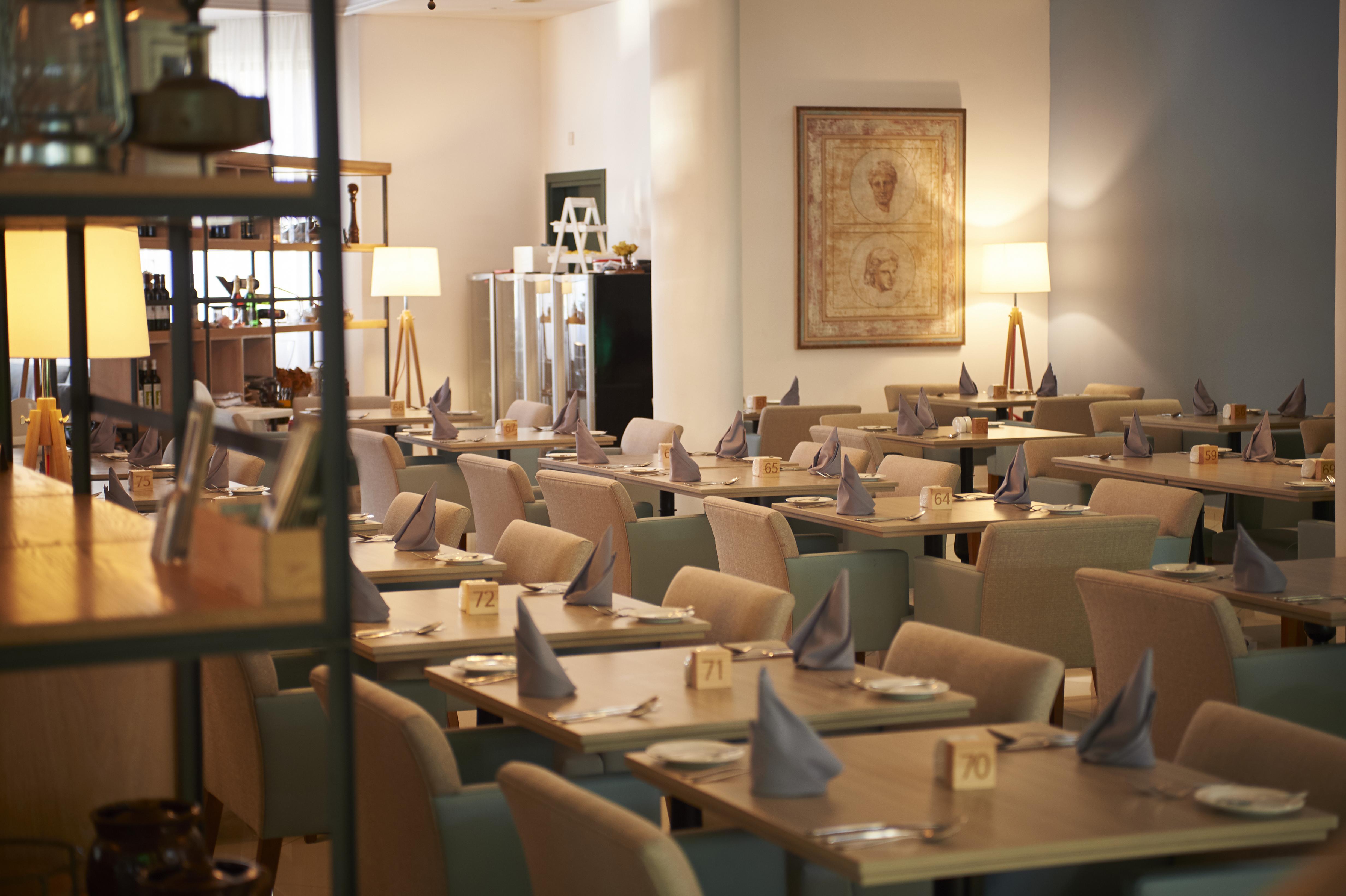 King Jason Paphos - Designed For Adults By Louis Hotels المظهر الخارجي الصورة