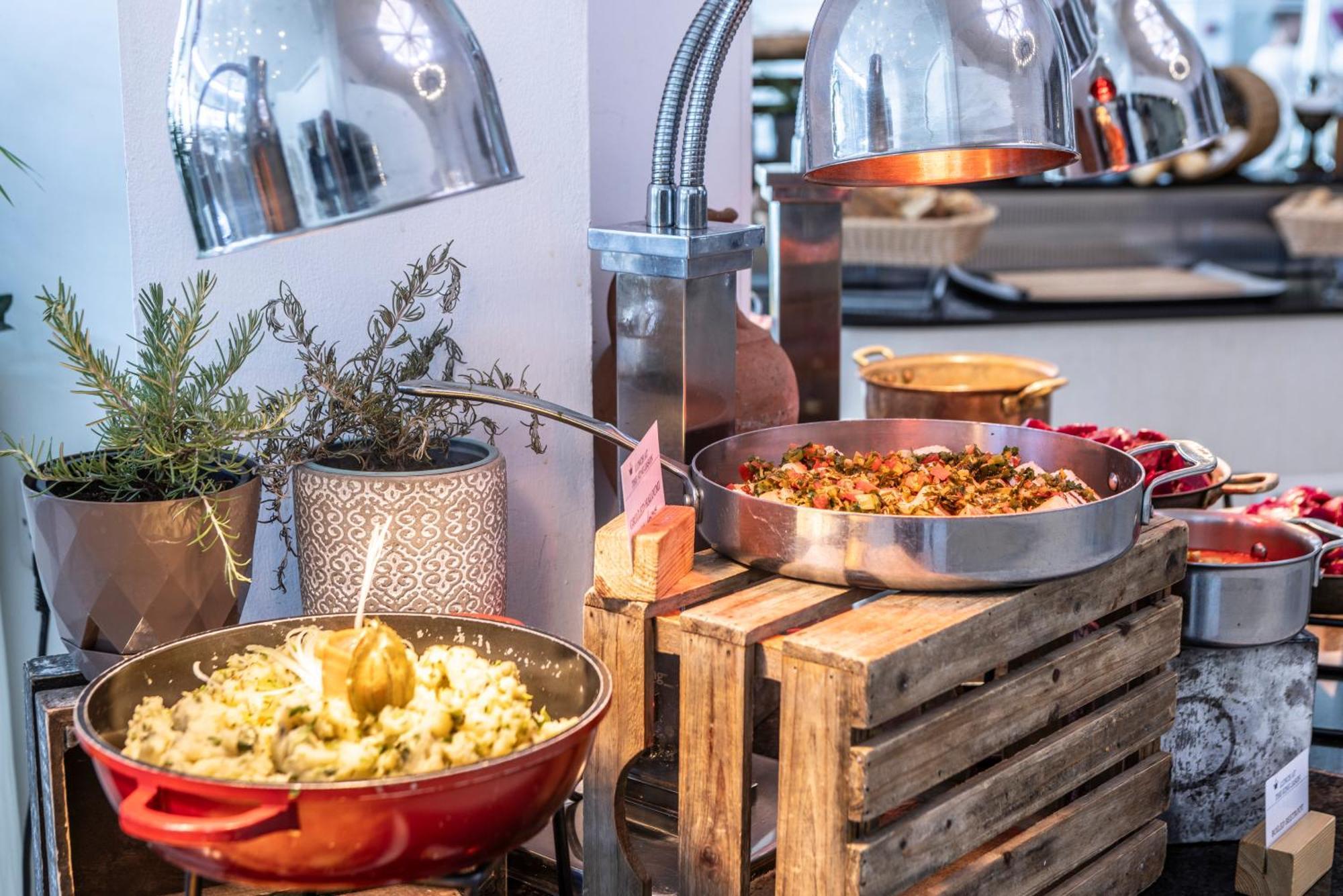 King Jason Paphos - Designed For Adults By Louis Hotels المظهر الخارجي الصورة