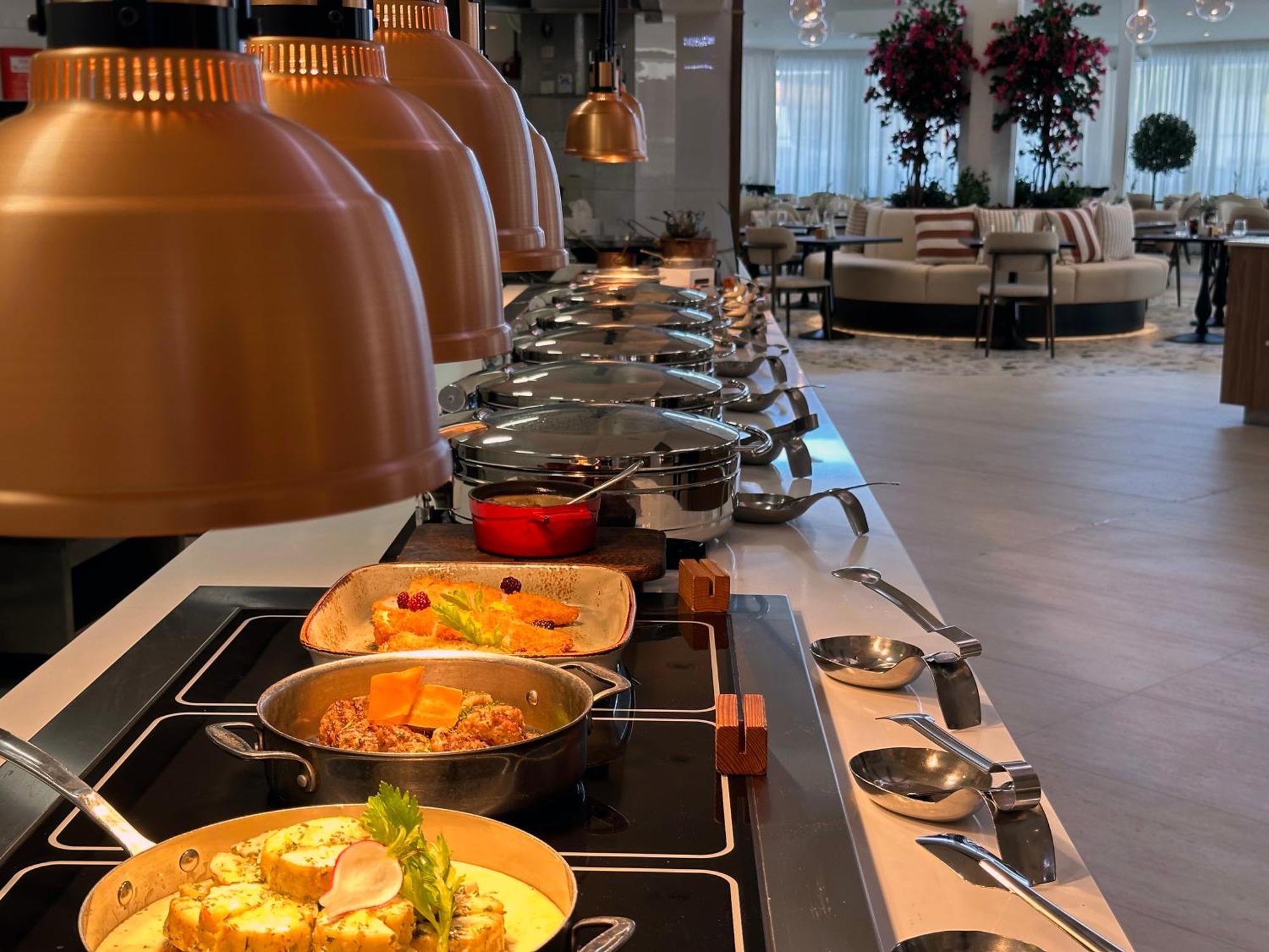 King Jason Paphos - Designed For Adults By Louis Hotels المظهر الخارجي الصورة